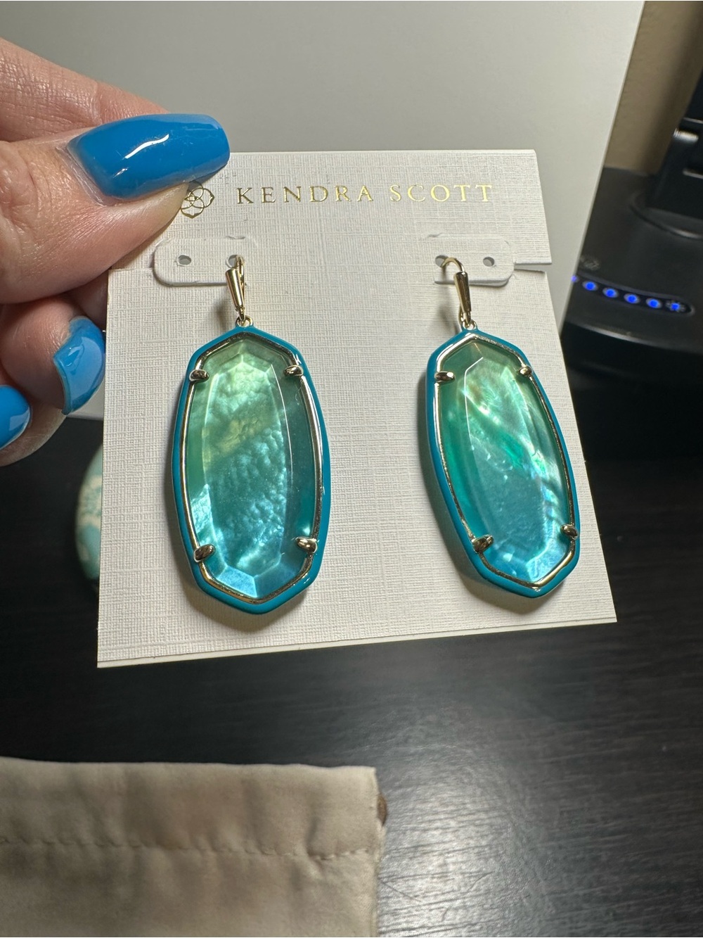 NWOT Kendra Scott Elle Enamel Green Blue Ombre Earrings Gold Hardware